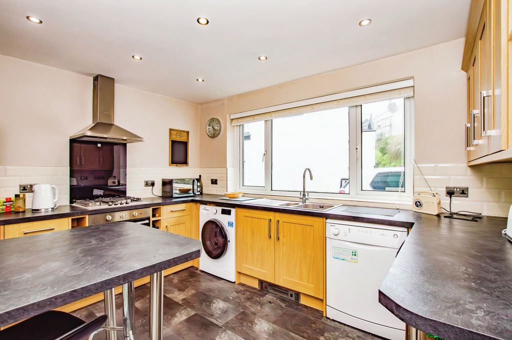 Property photo 3 of 12 Photography
