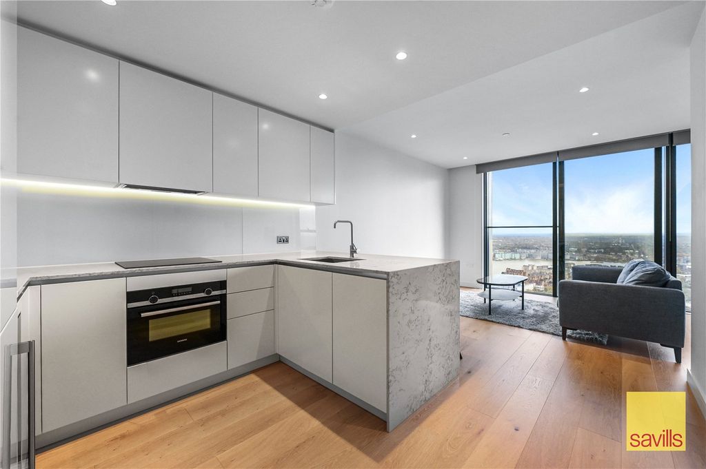 Property photo 2 of 14 Kitchen