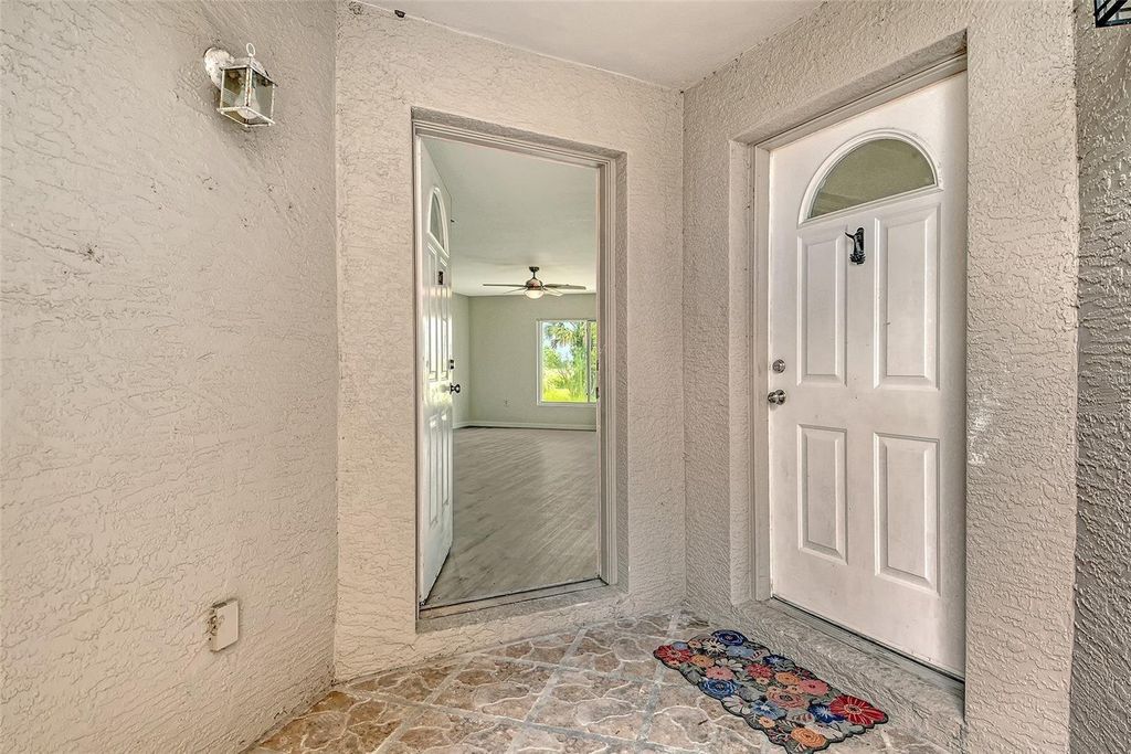 Property photo 3 of 19 <Alttext/>
