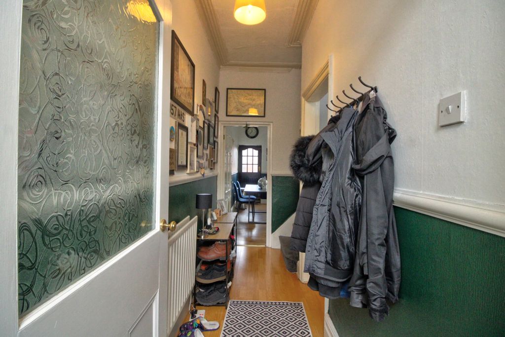 Property photo 2 of 22 2