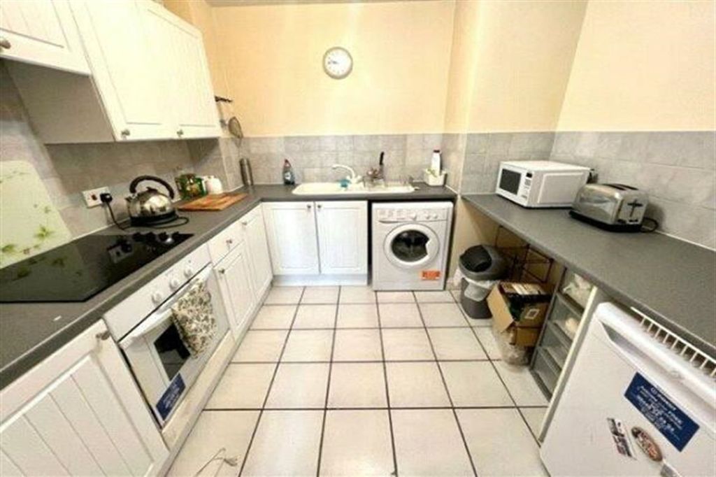 Property photo 2 of 6
