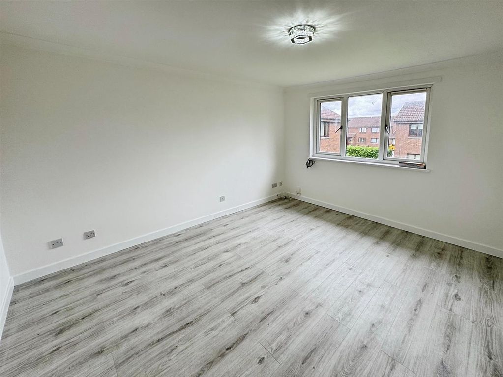 Property photo 2 of 7 06Afd4ce-B-4F10-979A-Ab5Fcb06381E-1409-000001Fbfac