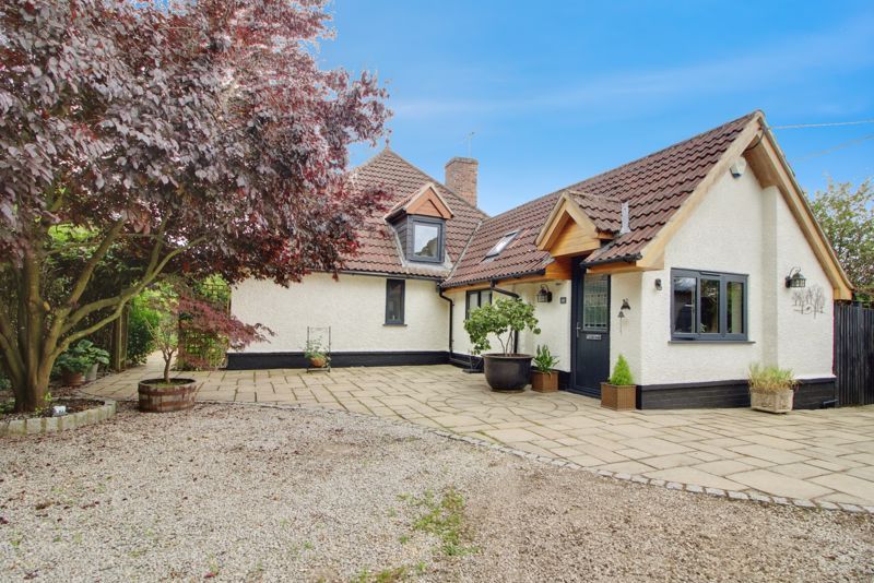 Property photo 1 of 30 Photo 27