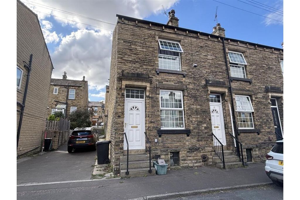 Property photo 1 of 11