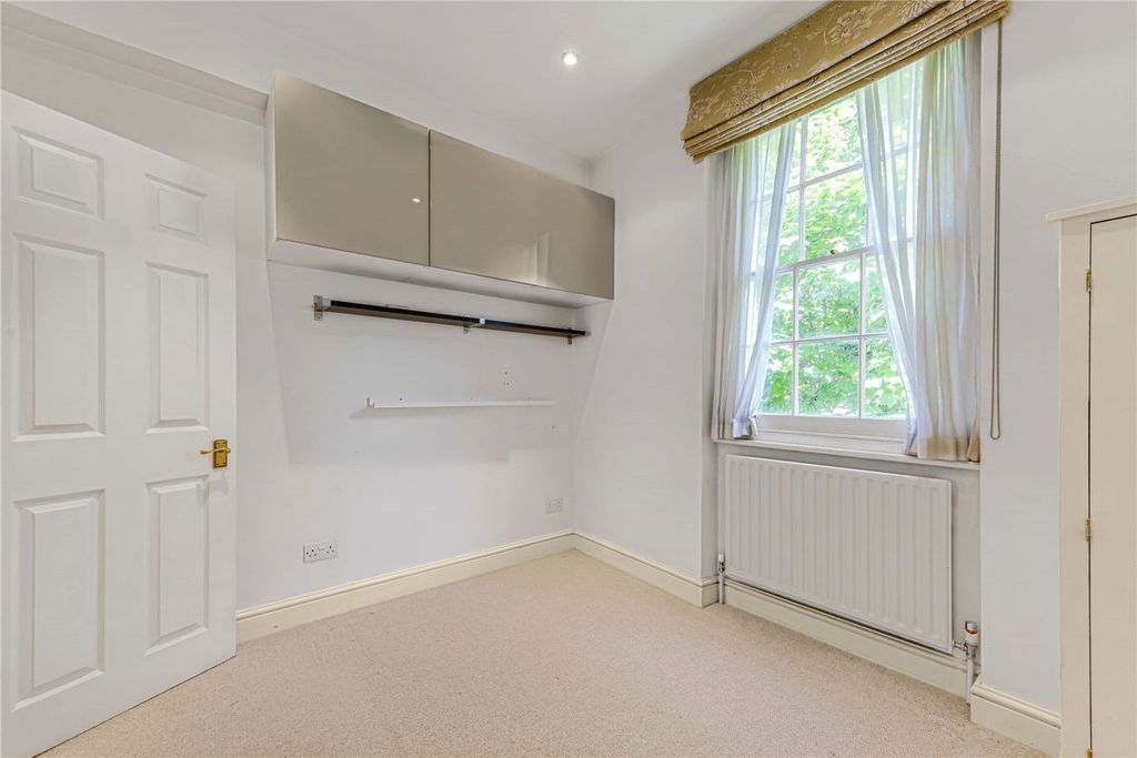 Property photo 3 of 5