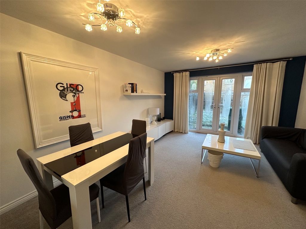 Property photo 2 of 22 Picture No. 04