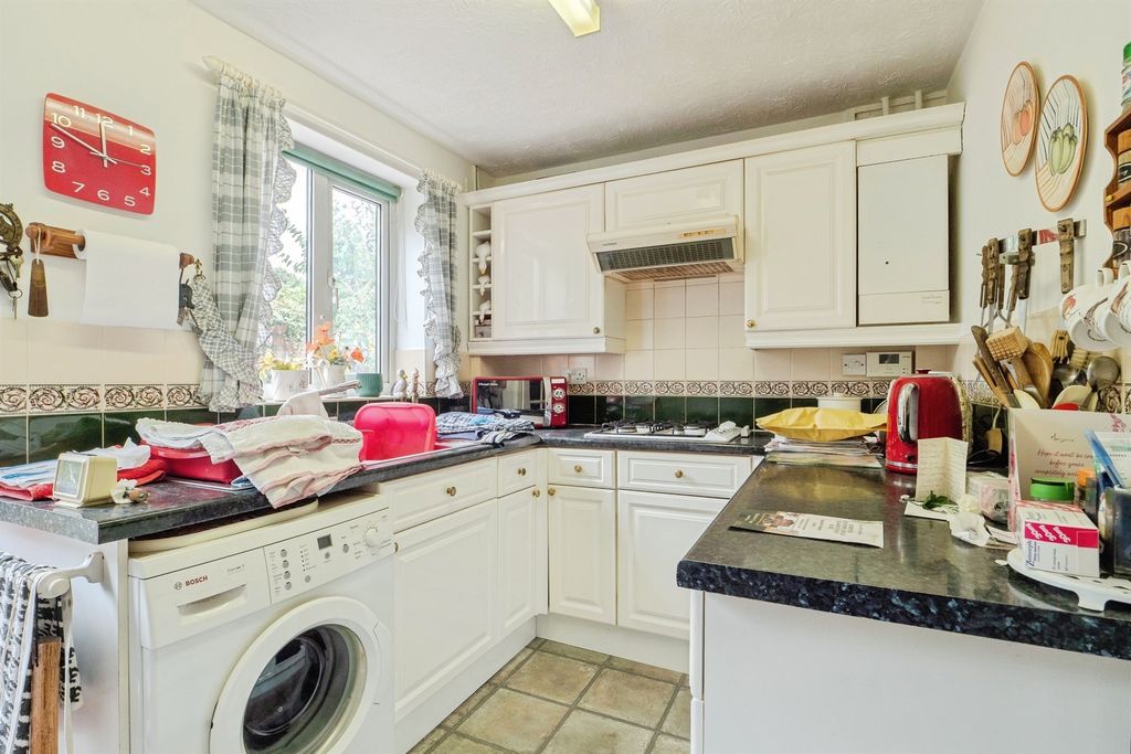 Property photo 2 of 13