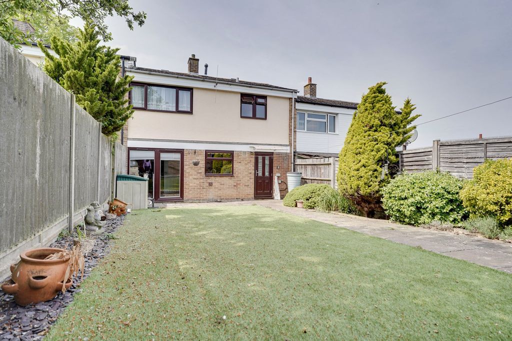 Property photo 3 of 12