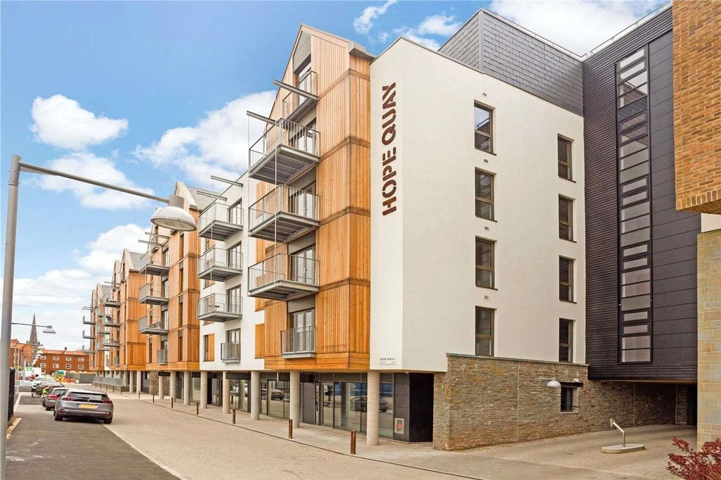 Property photo 1 of 13 Hope Quay.Jpg