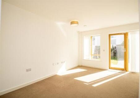 Property photo 3 of 10 Picture No. 06