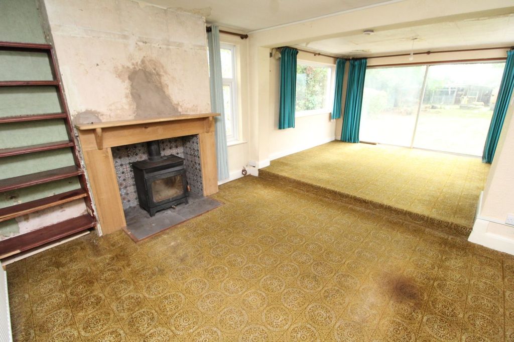 Property photo 3 of 23
