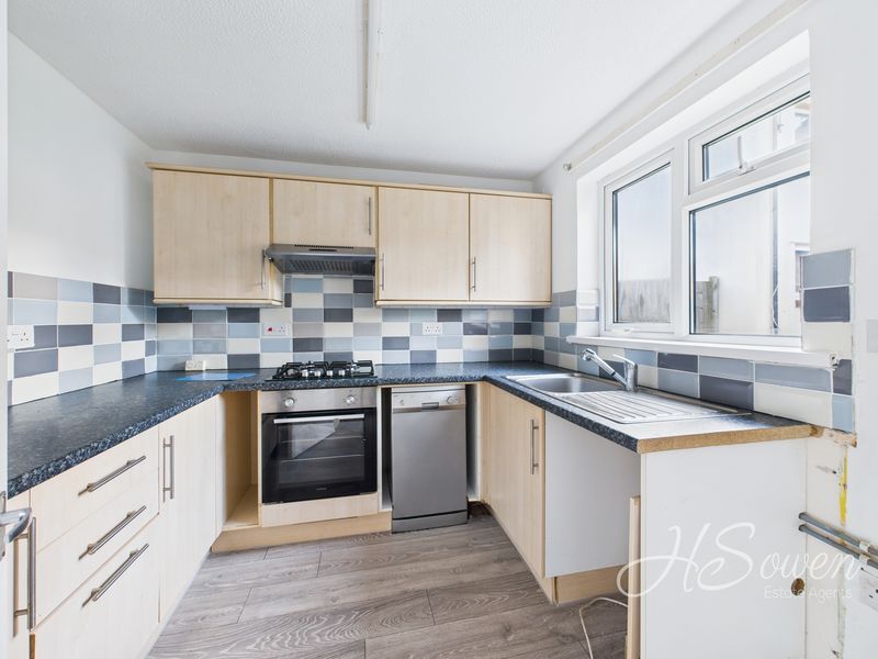 Property photo 3 of 12 Photo 3