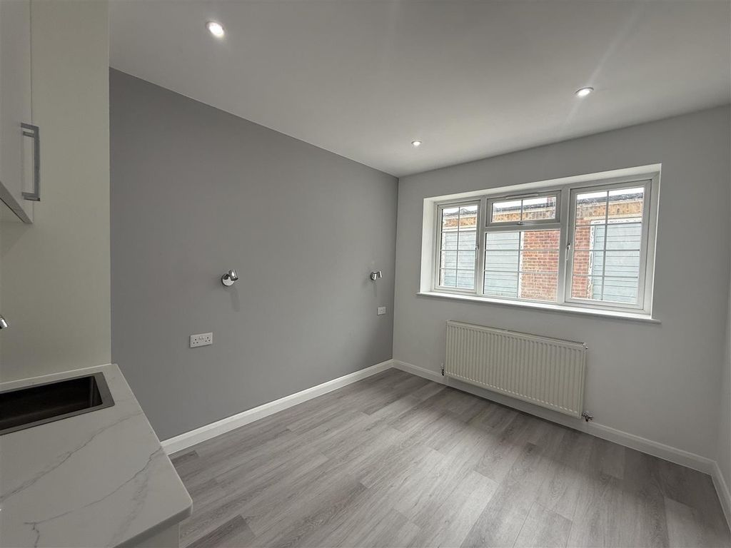 Property photo 3 of 11 Img_7394.Jpg