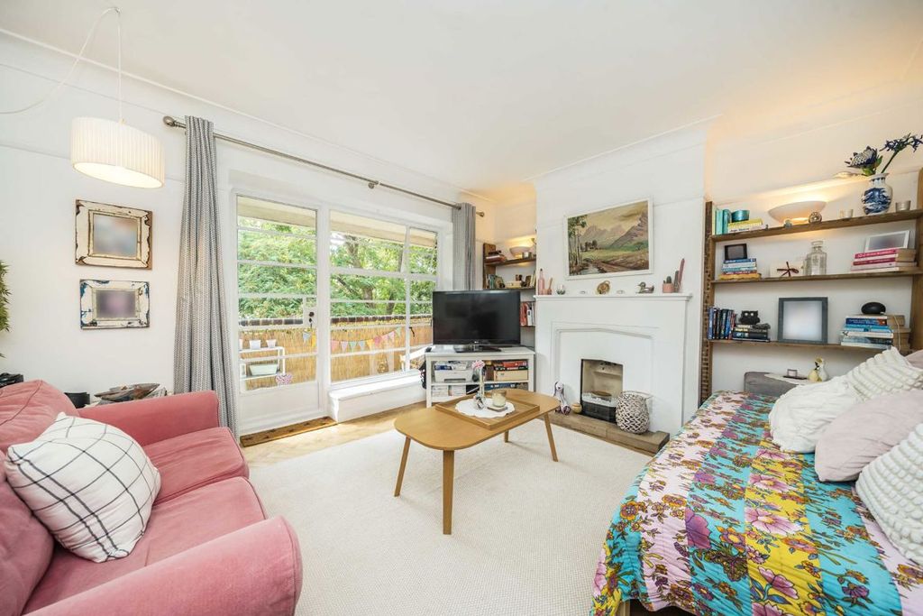 Property photo 2 of 7