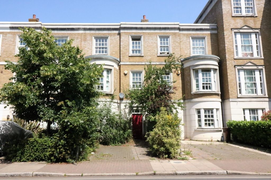 Property photo 1 of 9 2609871