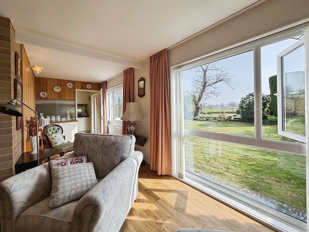 Property photo 3 of 38