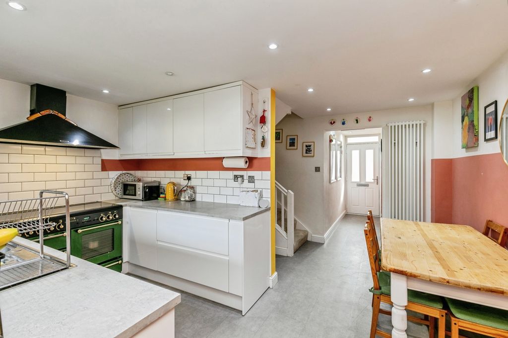 Property photo 3 of 20 Pbox-Img.Jpg