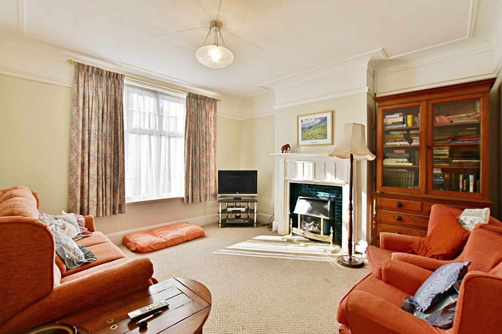 Property photo 3 of 21 Photo 2