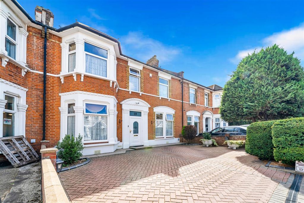 Property photo 1 of 35