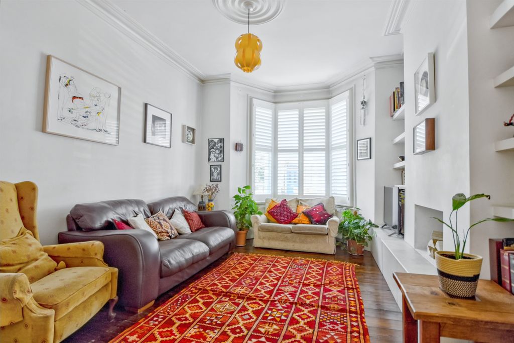 Property photo 1 of 17