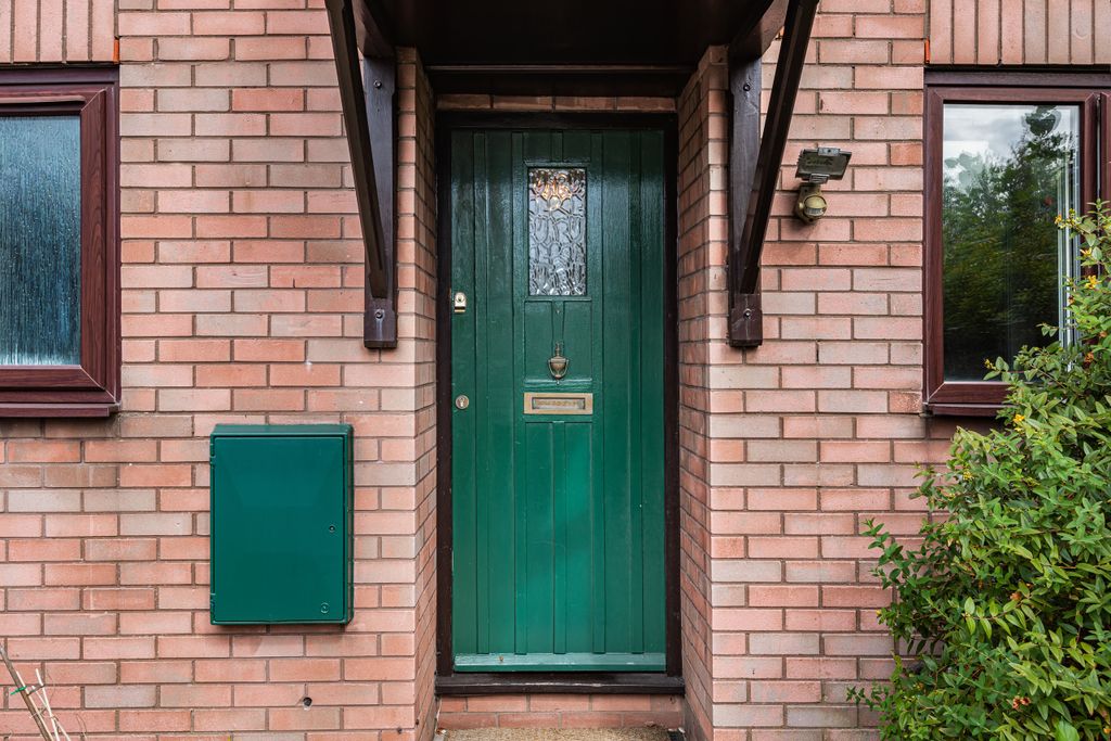 Property photo 2 of 26 Entrance