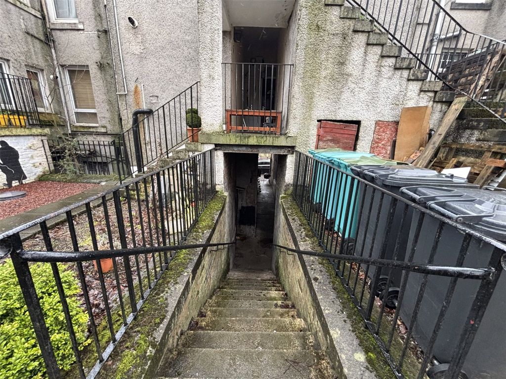 Property photo 3 of 3 Picture No. 04