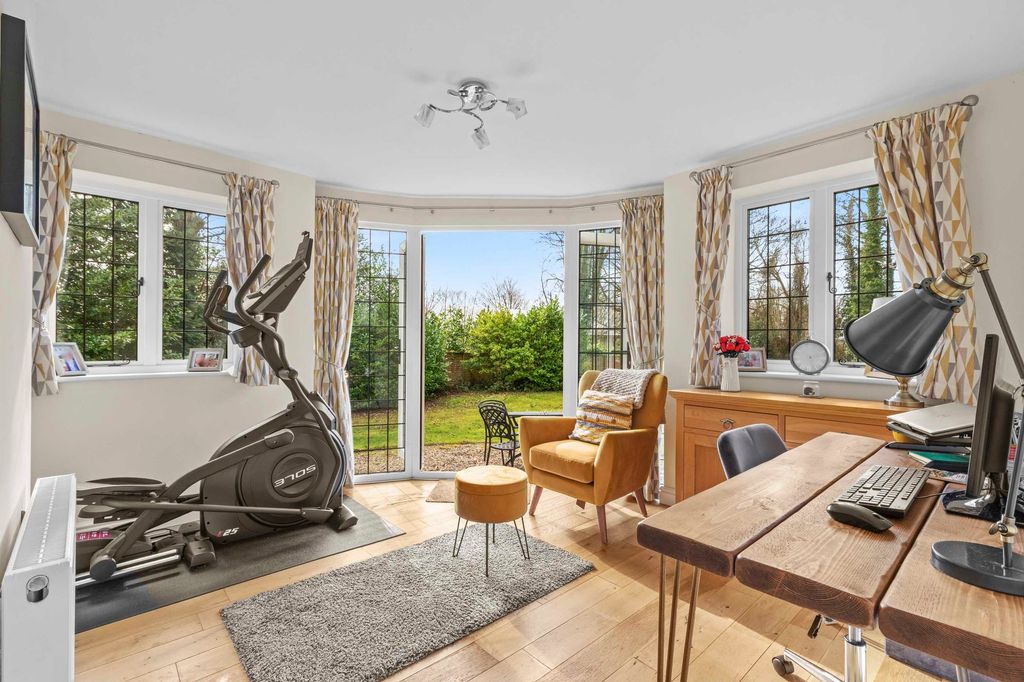 Additional image 8 of 5 bed detached house for saleAmersham Road, High Wycombe HP13