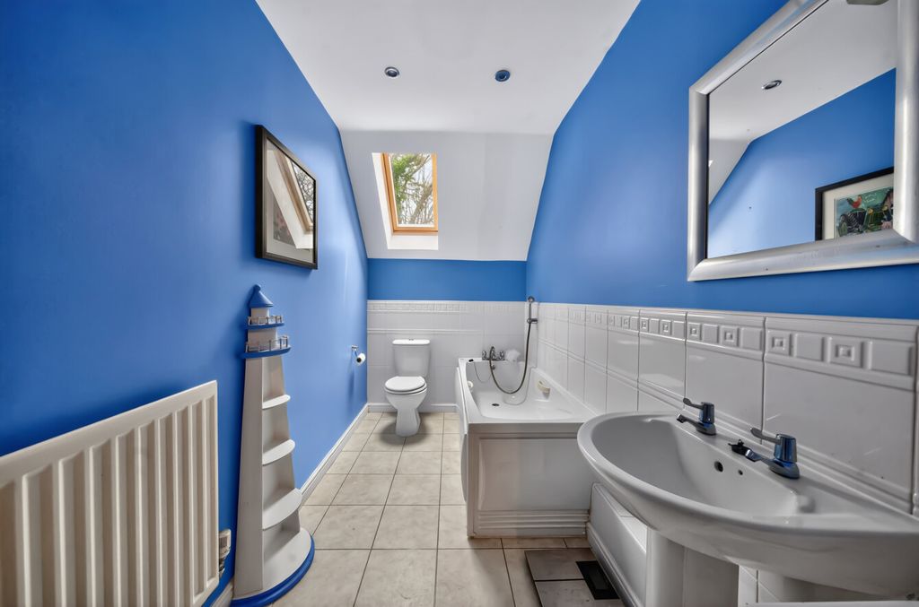 Additional image 15 of 2 bed flat for saleGrace Gardens, Crookham Road, Fleet GU51