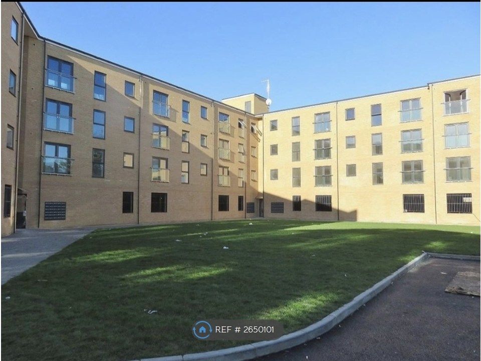 Property photo 2 of 8