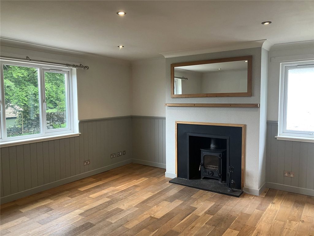 Property photo 2 of 14 Picture No. 02
