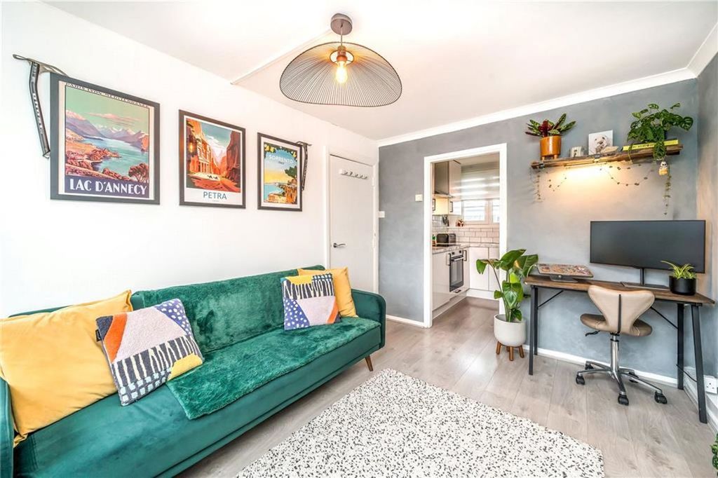 Property photo 1 of 6