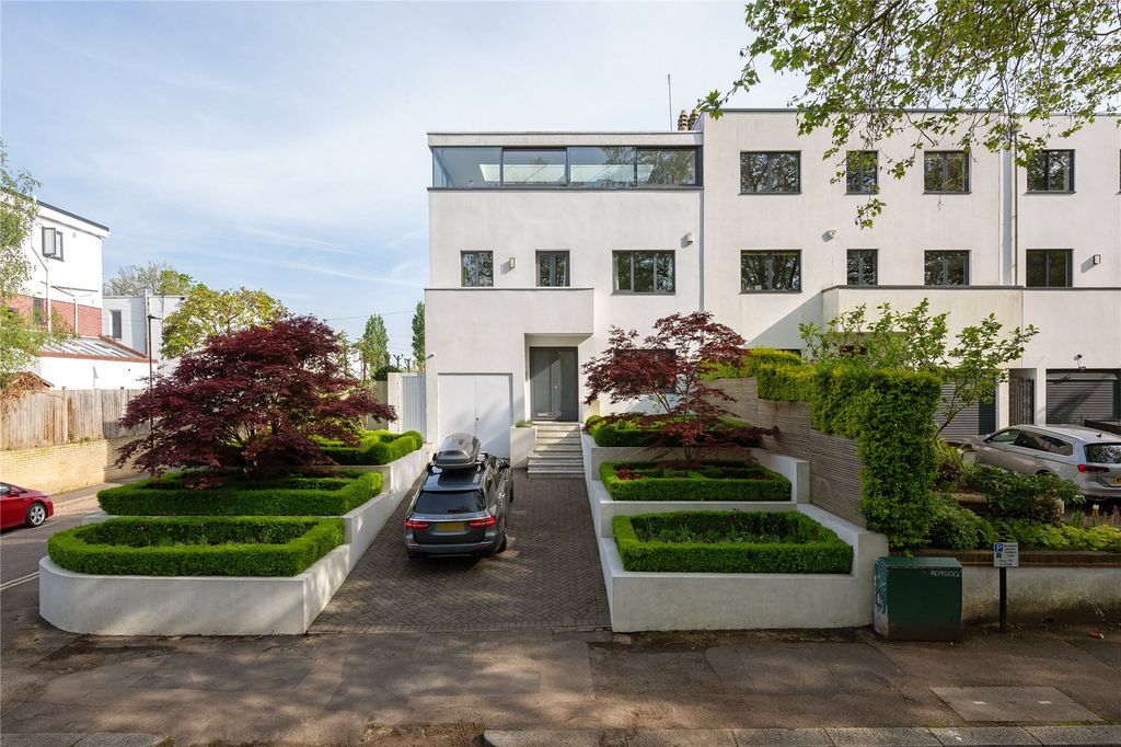 Property photo 1 of 37 Picture No. 01