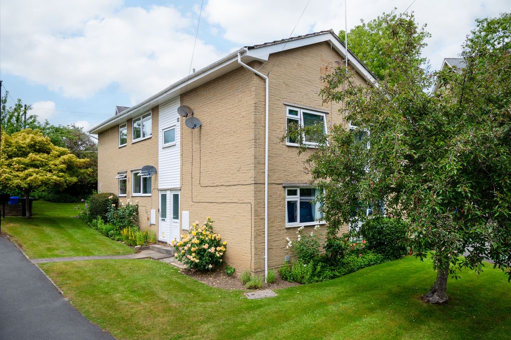 Property photo 2 of 17 External & Communal Gardens