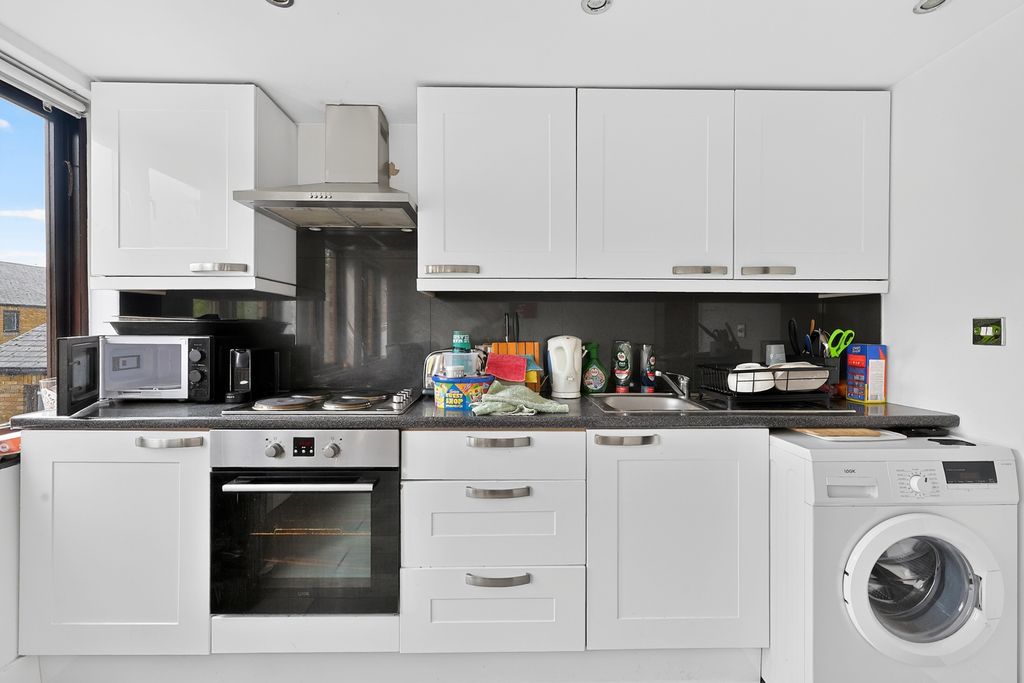 Property photo 2 of 26 Pbox-Img.Jpg