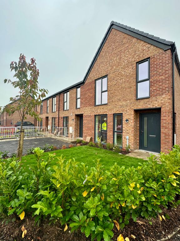 Property photo 2 of 14