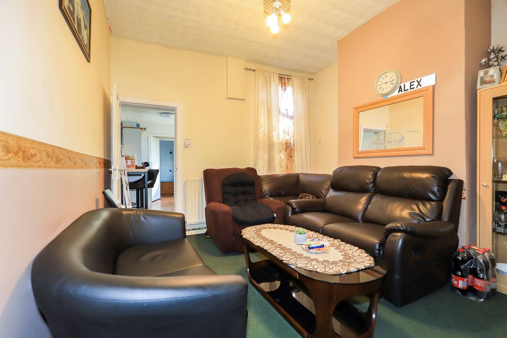 Property photo 3 of 16