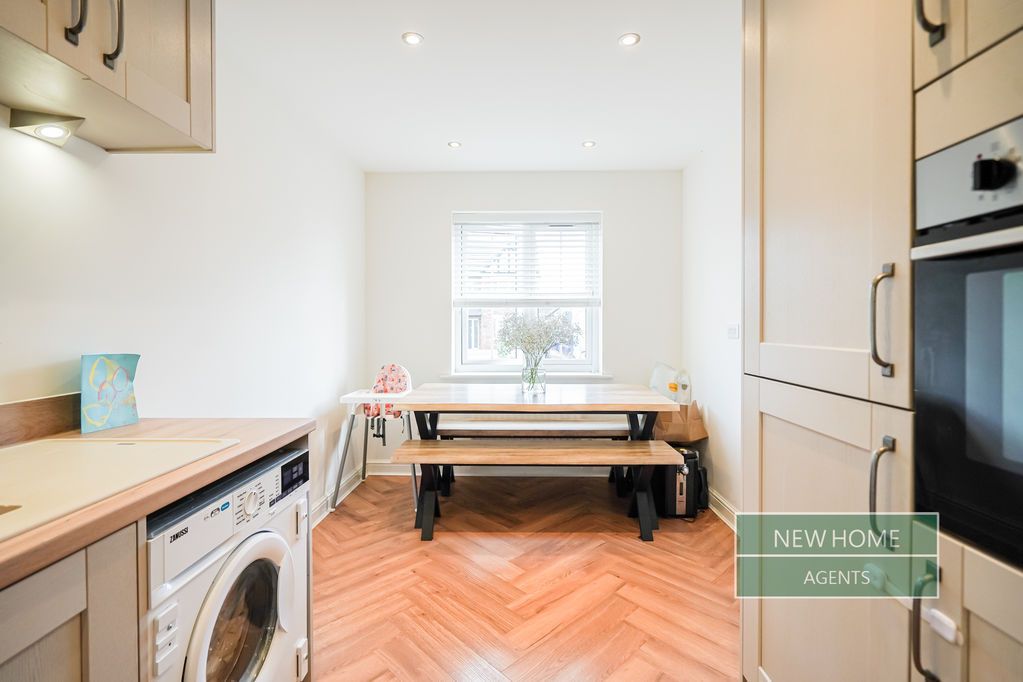 Property photo 3 of 19 Photo 8