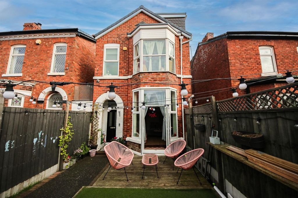 Property photo 1 of 20 4541950