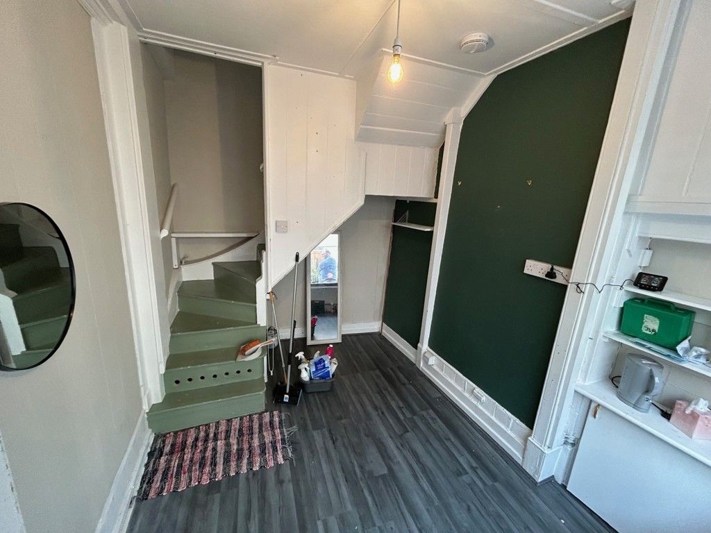 Property photo 2 of 4 Photo 3