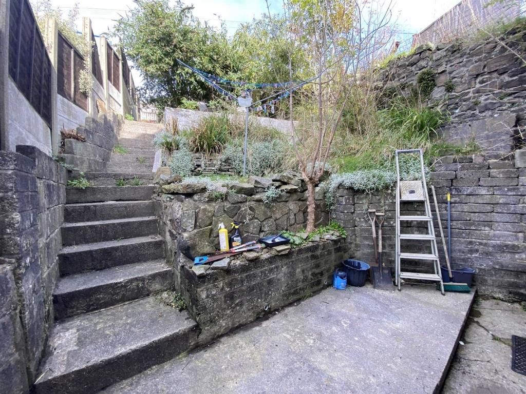 Property photo 2 of 3