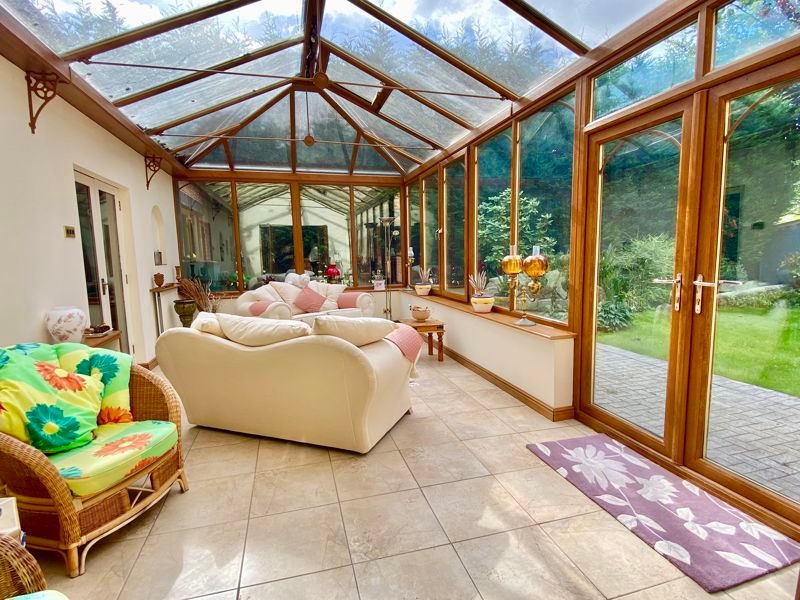 Property photo 3 of 35 Conservatory