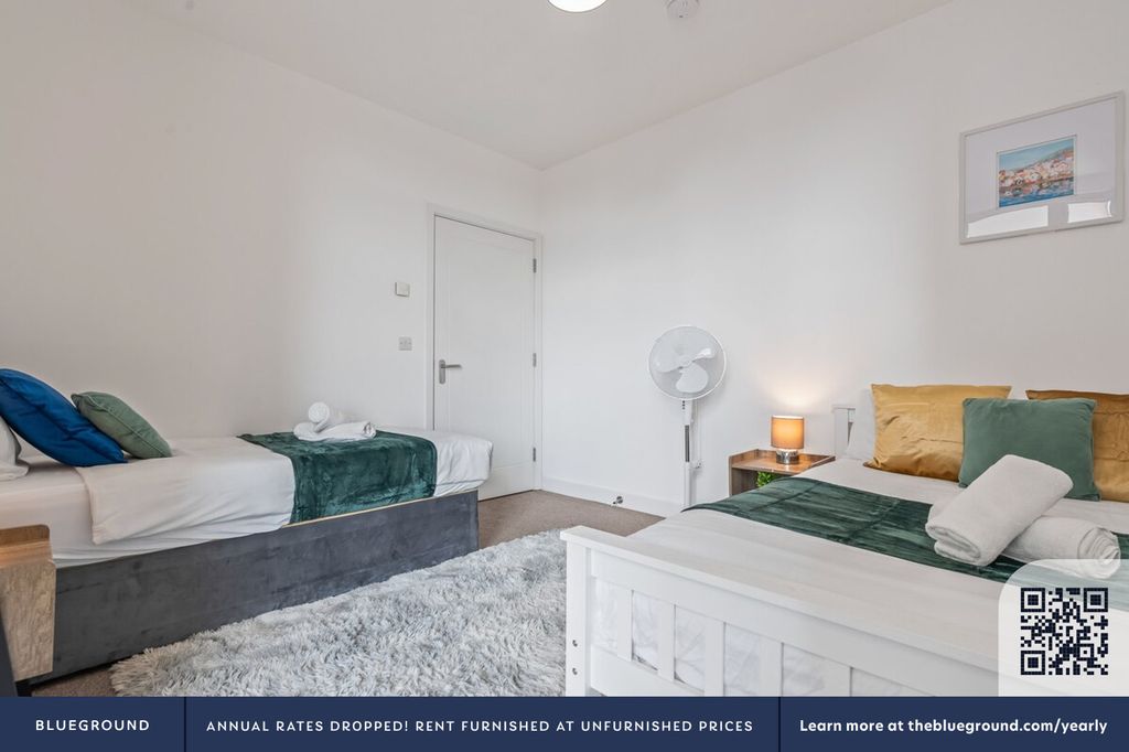 Property photo 3 of 36 Bedroom