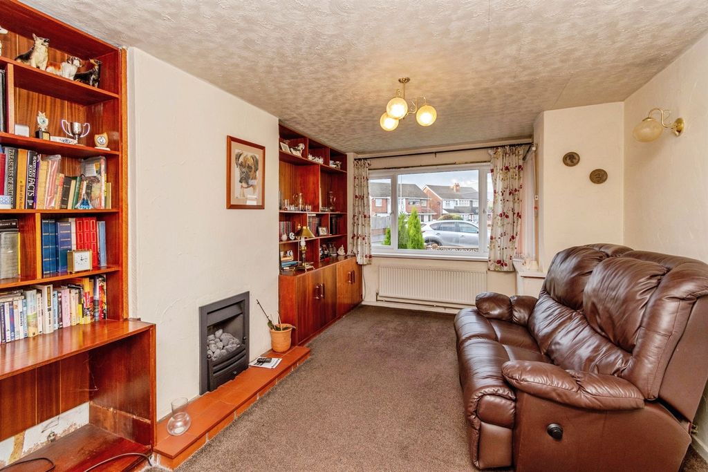 Property photo 3 of 19