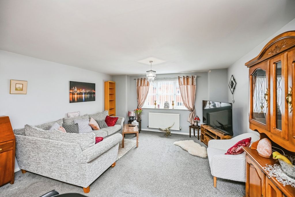 Property photo 3 of 18 Pbox-Img.Jpg