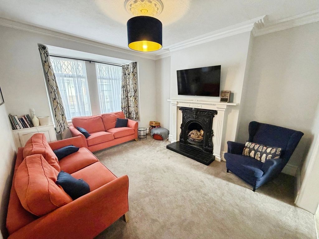 Property photo 2 of 22