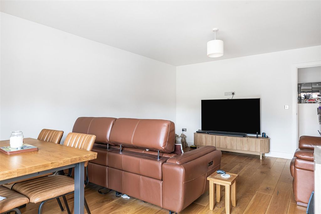 Property photo 3 of 25 29_91973.Jpg