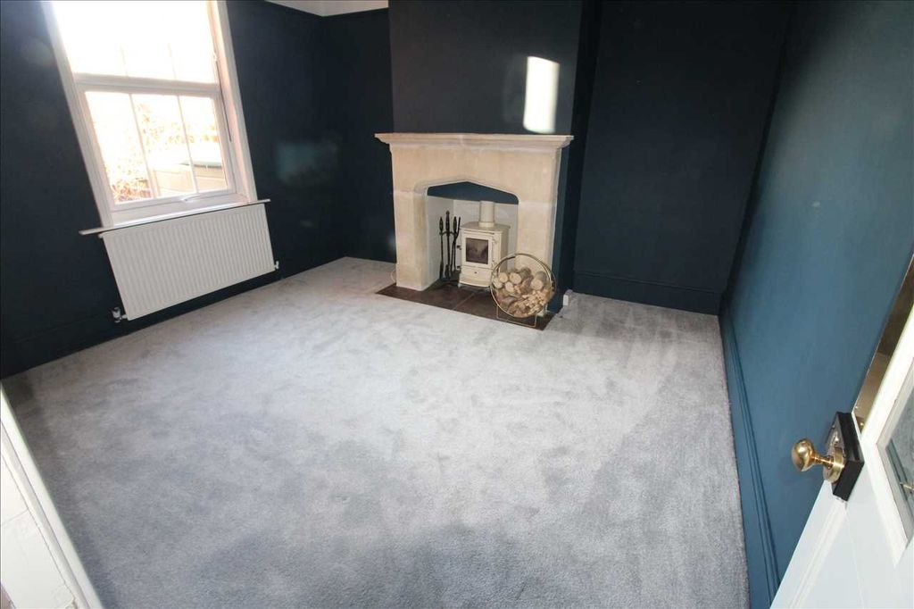 Property photo 3 of 16 Living Room