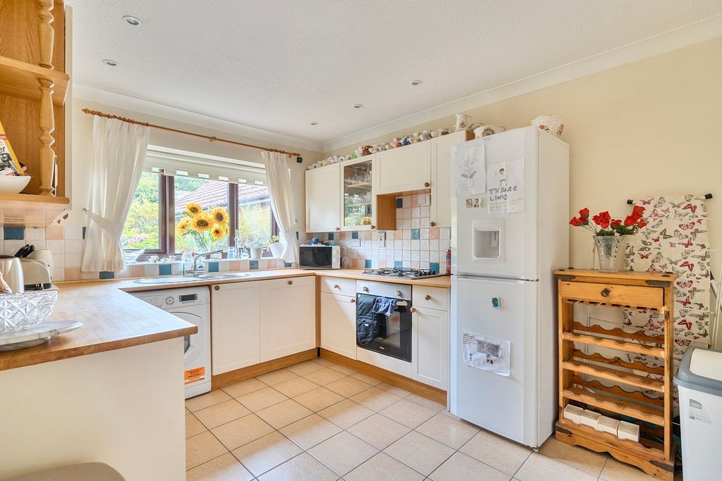 Property photo 3 of 13