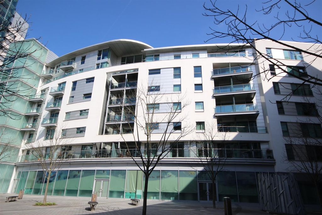 Property photo 2 of 6