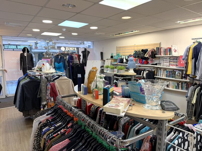 Property photo 3 of 10 Photo 7